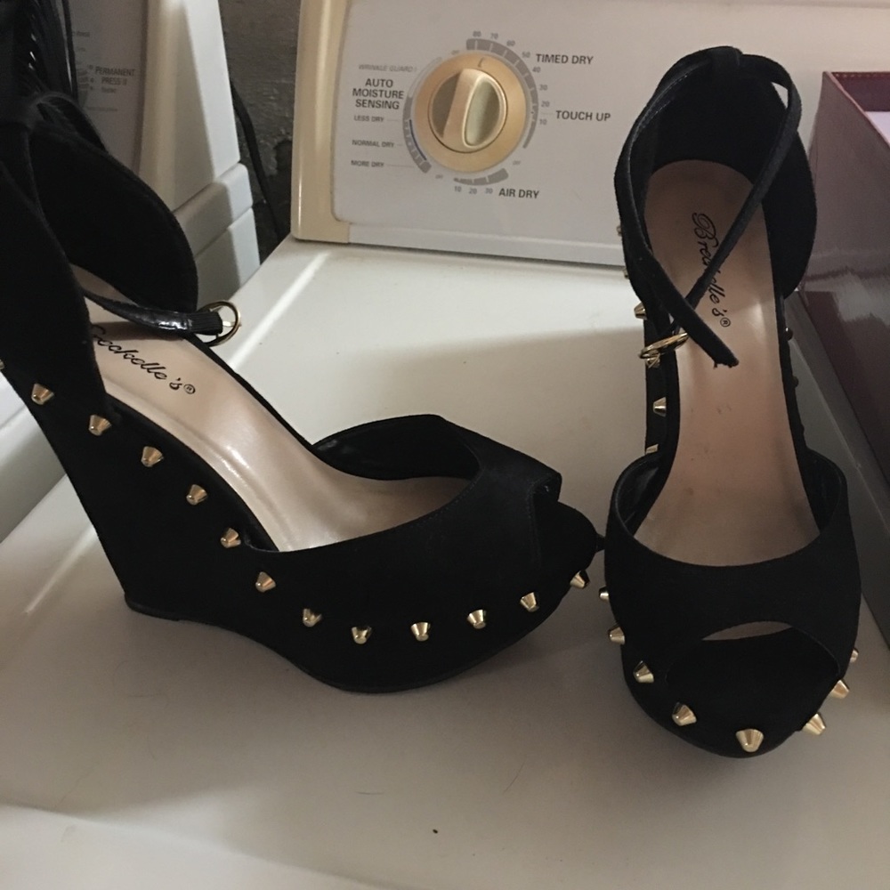 black shoe